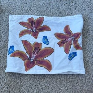 Edikted White Garment with Pink Label